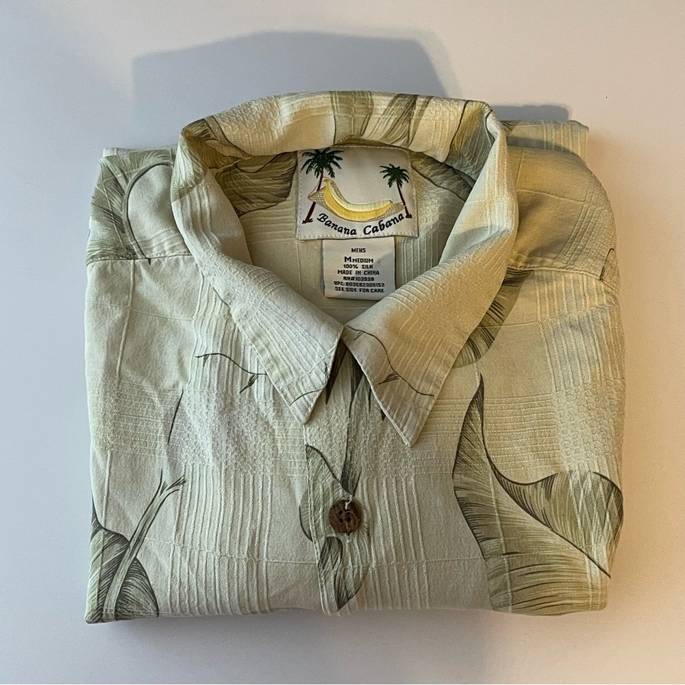 Banana Cabana Hawaiian  Mens Size Medium Cream Tropical Leaf Silk Button Up VTG